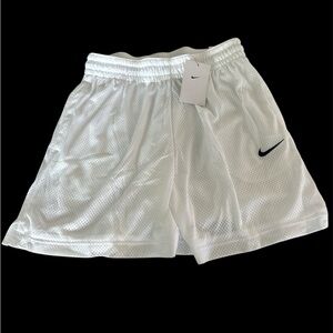 Nike men’s mesh basketball shorts